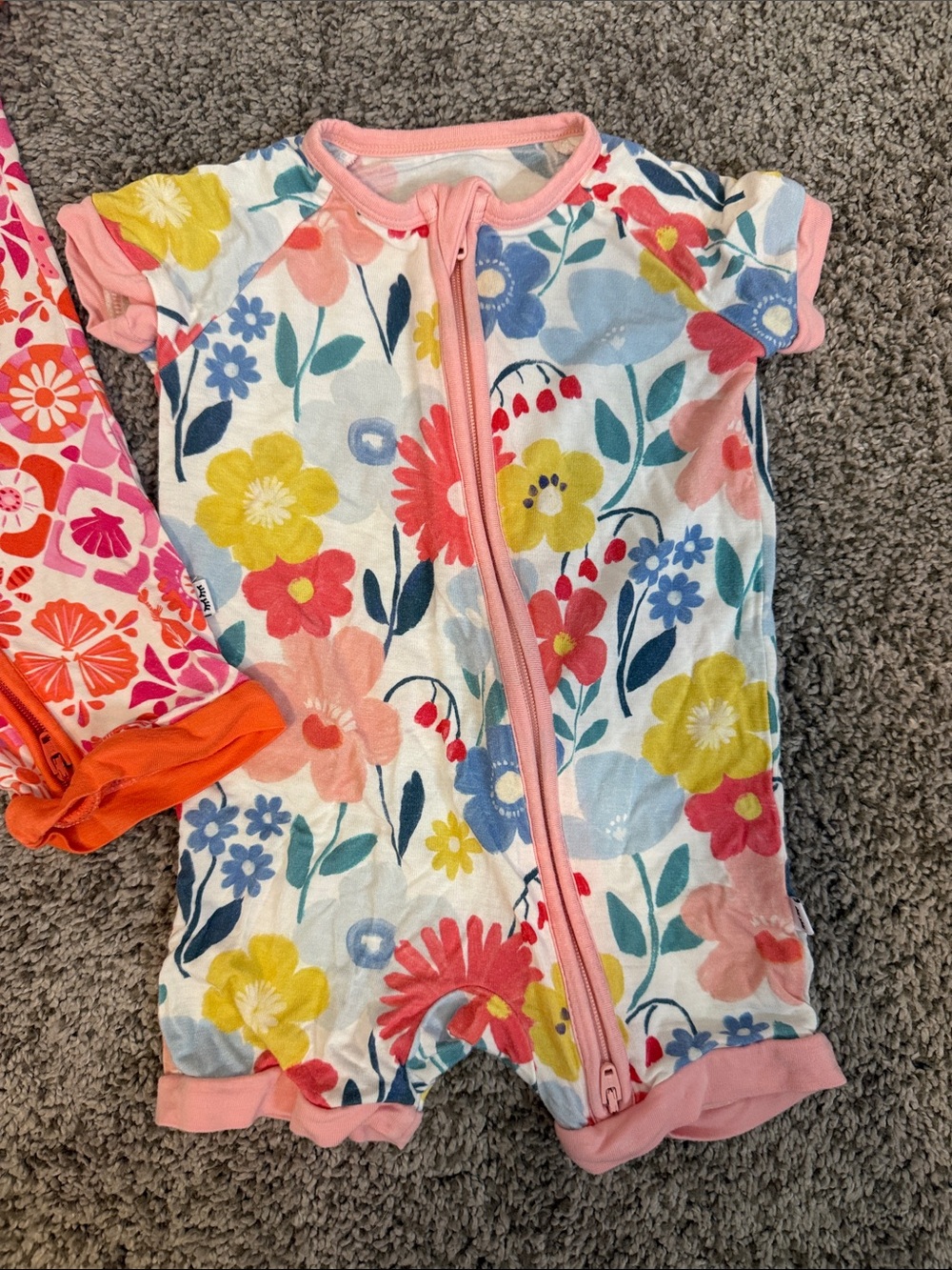 Little Sleepies Shortie Zippies Pajamas size 3-6 mos, 3 piece set - Picture 4 of 4